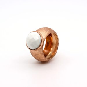 Anello in argento rosato a fascia con pietra agata